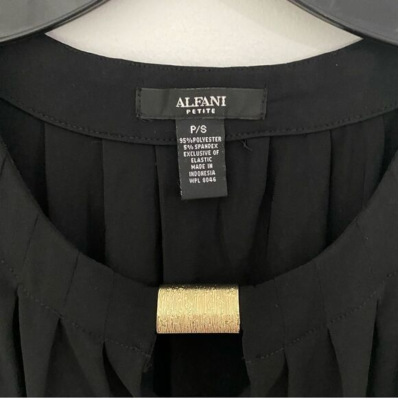 Alfani Women’s Scoop Neck Keyhole Opening Sleeveless Black Blouse size S - Picture 2 of 3